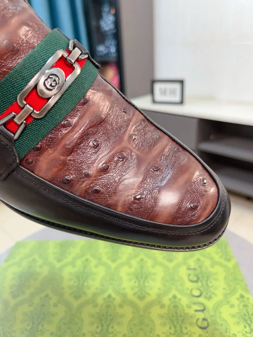 Men's shoes 💰500🌹🌹[GUCCI Gucci] A new style of formal men's leather shoes is coming ~ The original quality upper is made of Italian cowhide➕The leather is soft and delicate, comfortable and soft. The top layer of genuine leather, rubber wear-resistant outsole, the shoe shape is dignified and domineering, and the luxury charm is not concealed! The natural and free nouveau riche leads the trend. Code number: 38-44